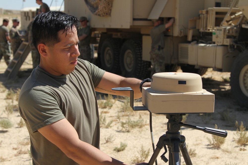 Desert Yankee Demonstrates Task Force Command and Control on the Move