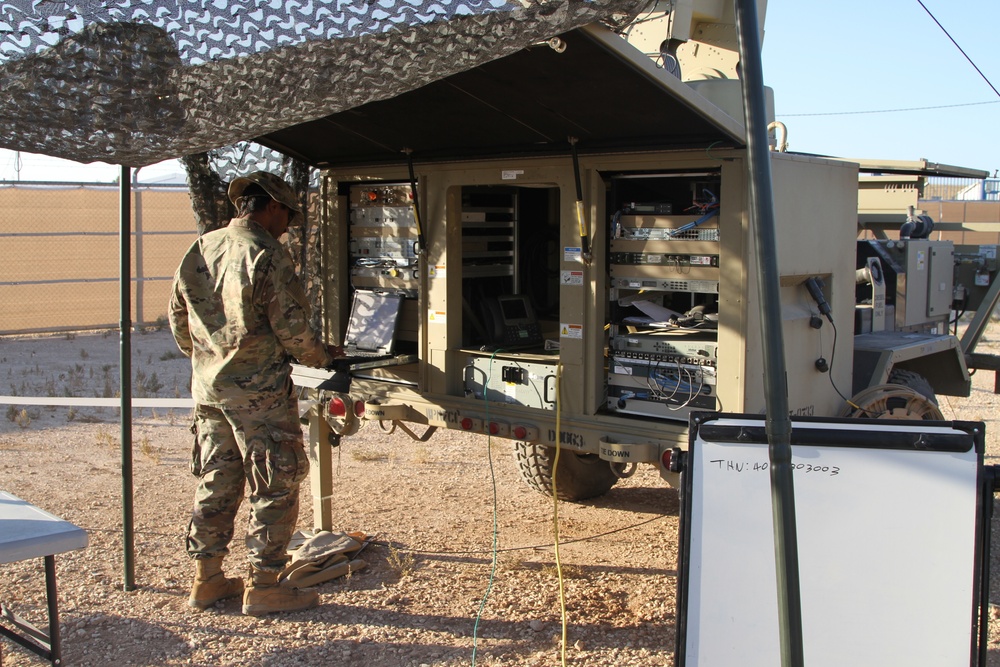 Desert Yankee Demonstrates Task Force Command and Control on the Move