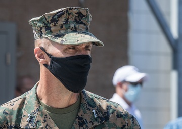 1st Marine Division Commanding General Visits New MCI-West Data Center