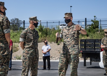 1st Marine Division Commanding General Visits New MCI-West Data Center