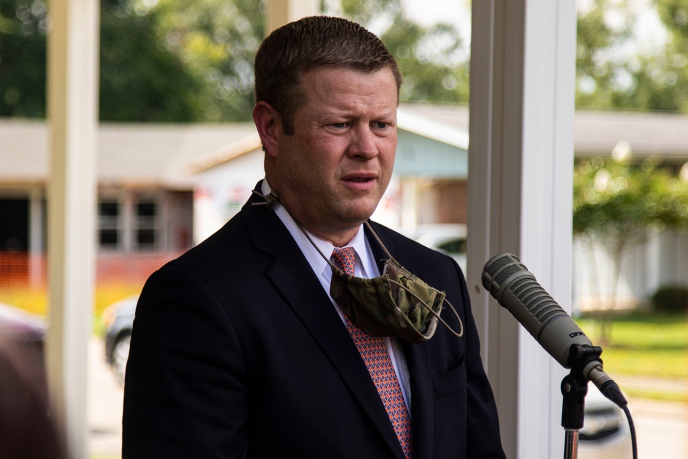 Secretary of the Army makes a house call on Fort Bragg