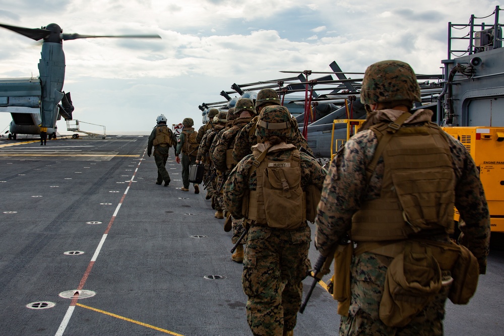 Marines with 31st MEU FCE embassy reinforcement drill