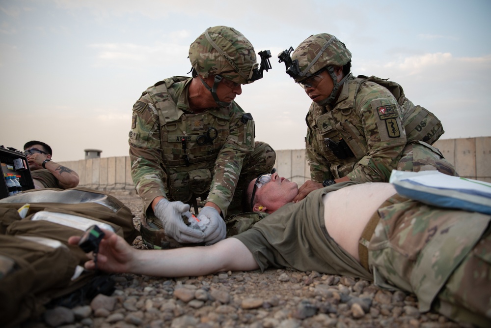 160th Forward Resuscitative Surgical Team Train in Taji