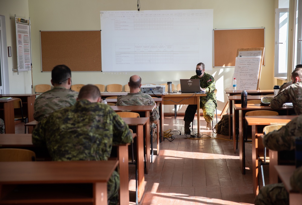 Canadian, U.S. Forces study exercise design in Ukraine