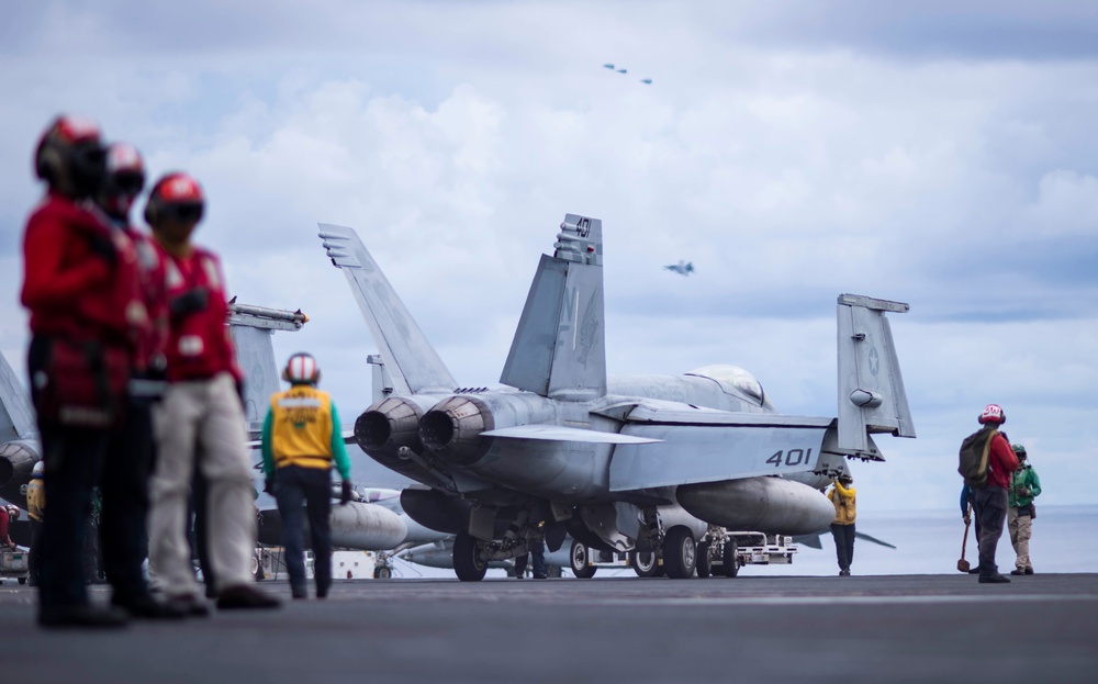 USS Ronald Reagan (CVN 76) Flight Operations