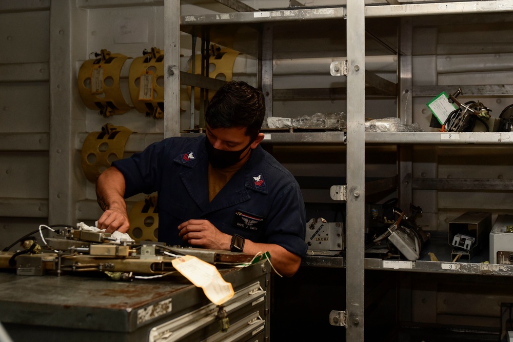 USS Ronald Reagan (CVN 76) Flight Operations