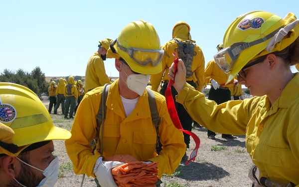 California National Guard Soldiers arrive to support CAL FIRE in fighting wildfires across California 2020