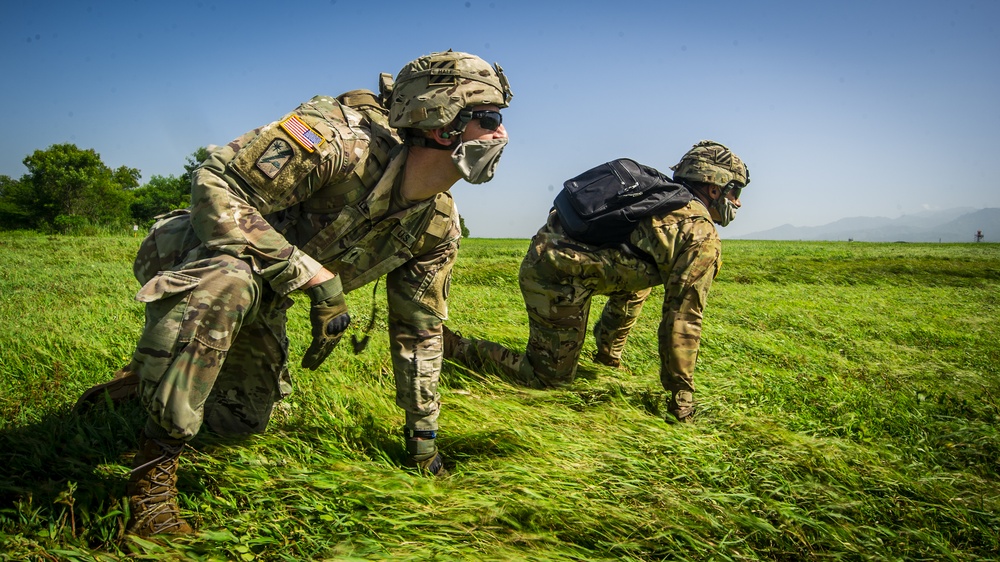 US Marine and Soldiers conduct joint sling load operation in Honduras