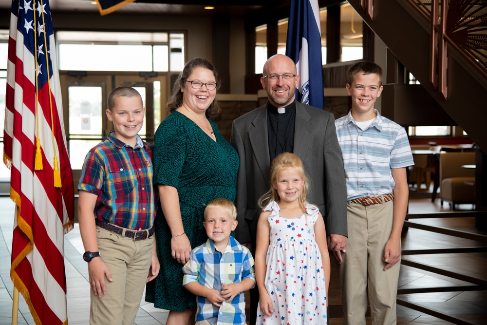 Wyoming Army National Guard commissions a new chaplain for the 960th Brigade Support Battalion