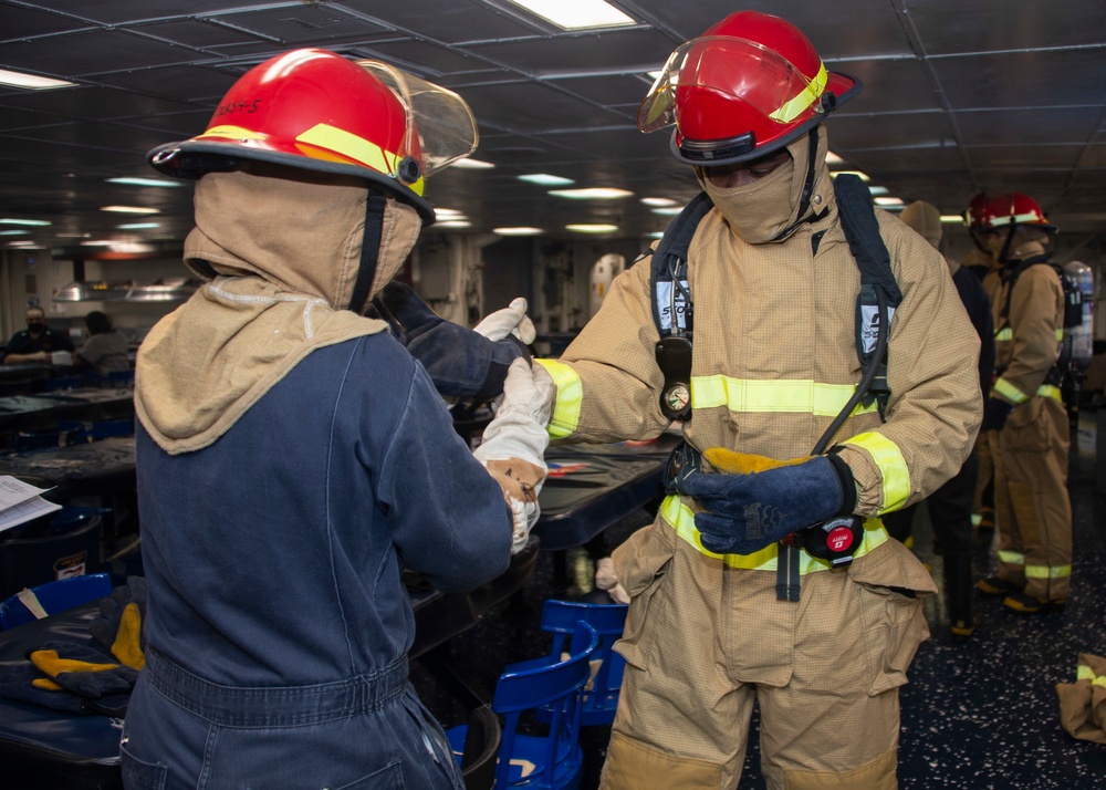 USS ESSEX UNDERWAY OPERATIONS