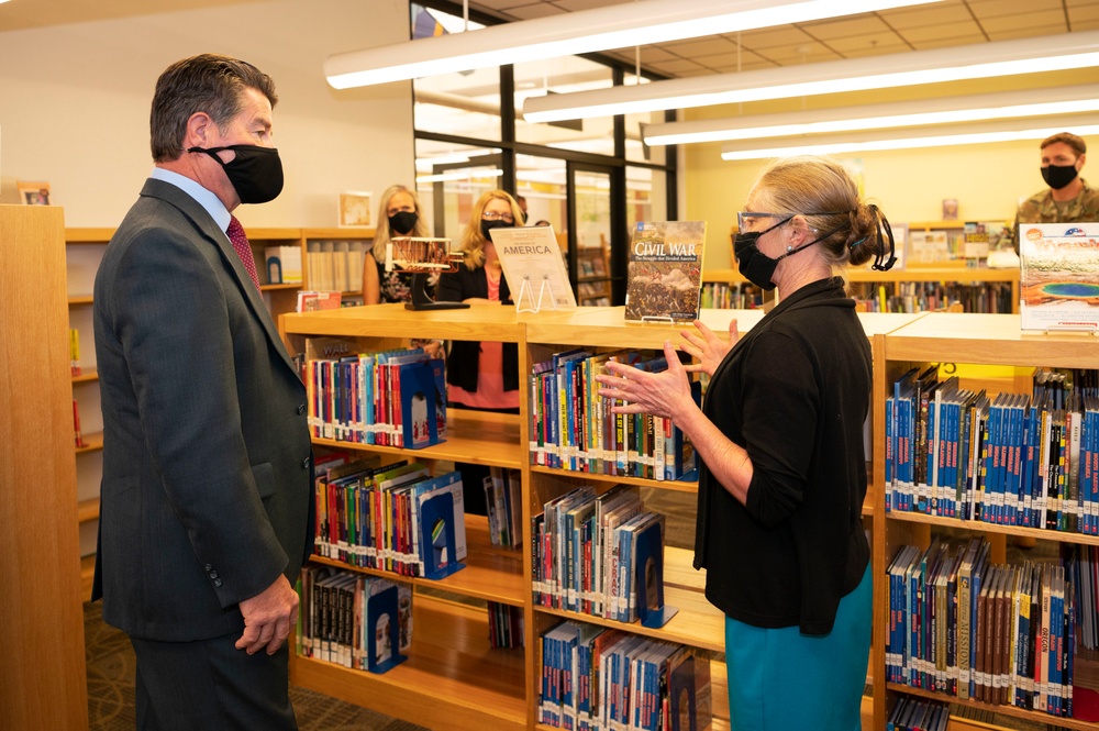 AMC Leadership visits Travis Air Force Base