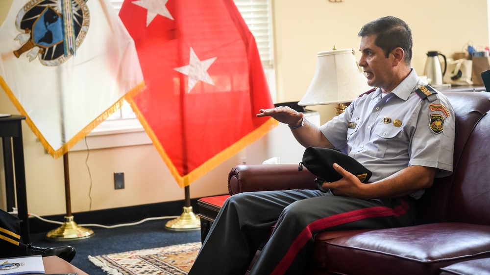 LTG Ramiro Hugo Mojica Aparicio, Bolivian Chief of Delegation to the IADB Visit