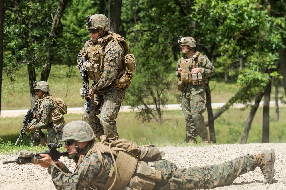 Chicago based Marines from the 2nd Battalion 24th Marines conduct weapons and team training at Total Force Training Center Fort McCoy 3-14 August 2020