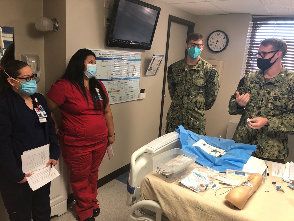 U.S. Navy RRRT 1 teaches medical procedures at hospital in Del Rio, Texas