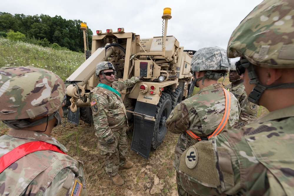 377th SMC Soldiers conduct recoverey operations at Ft. McCoy