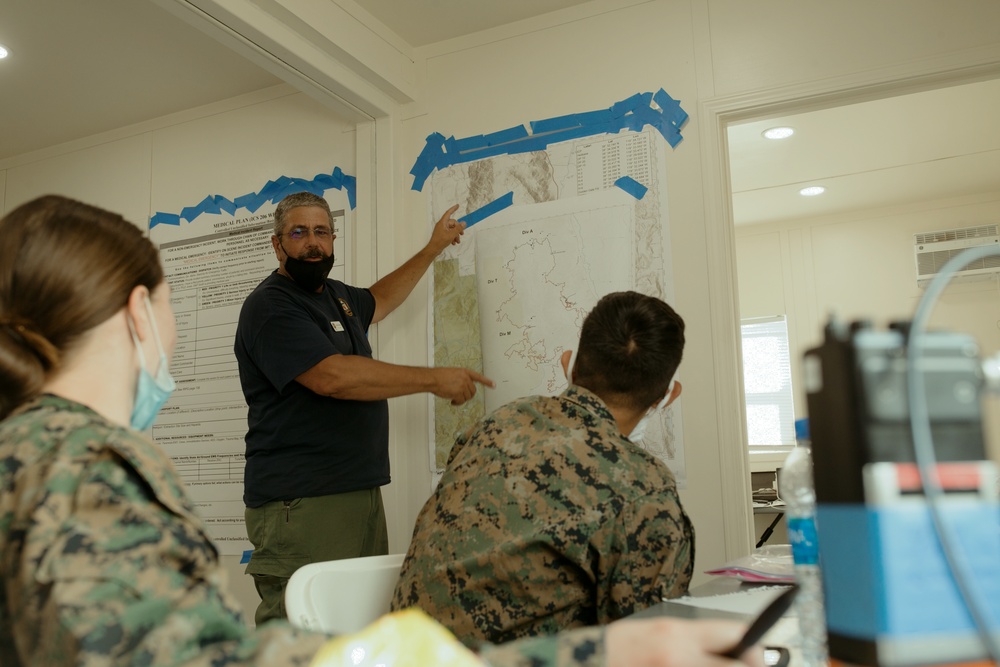 Briefing U.S. Marines Slink Fire