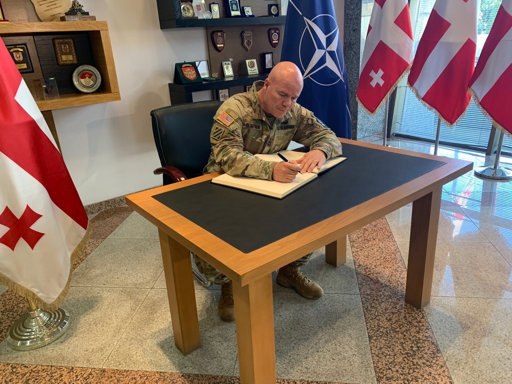 U.S. Army's Lt. Gen. Cloutier Leads Staff Delegation to Georgian Defense Forces Headquarters