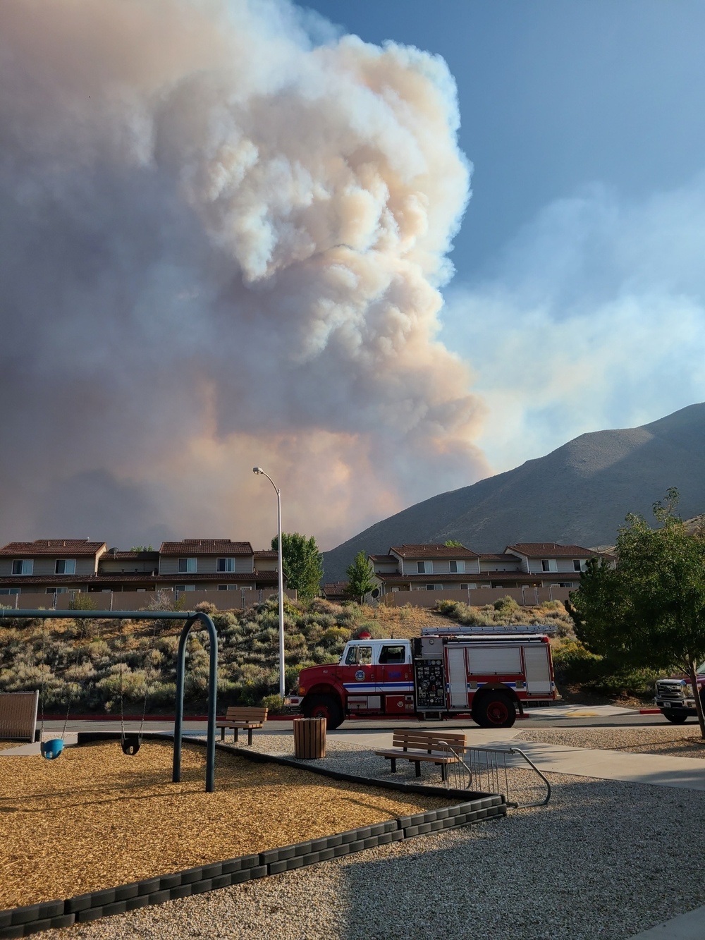 Base firefighters battle Slink Fire near Mountain Warfare Training Center