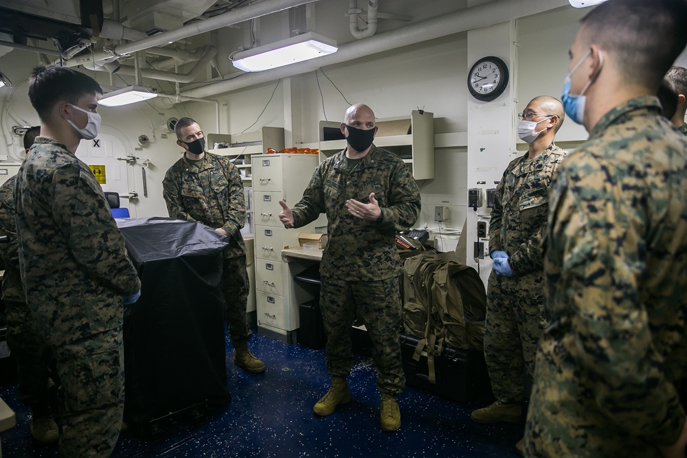 3d LE demonstrates fingerprint capabilities aboard USS America