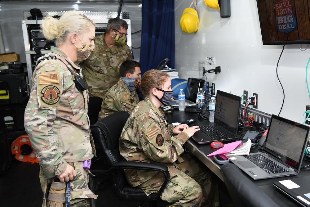 La. National Guard respond to Hurricane Laura