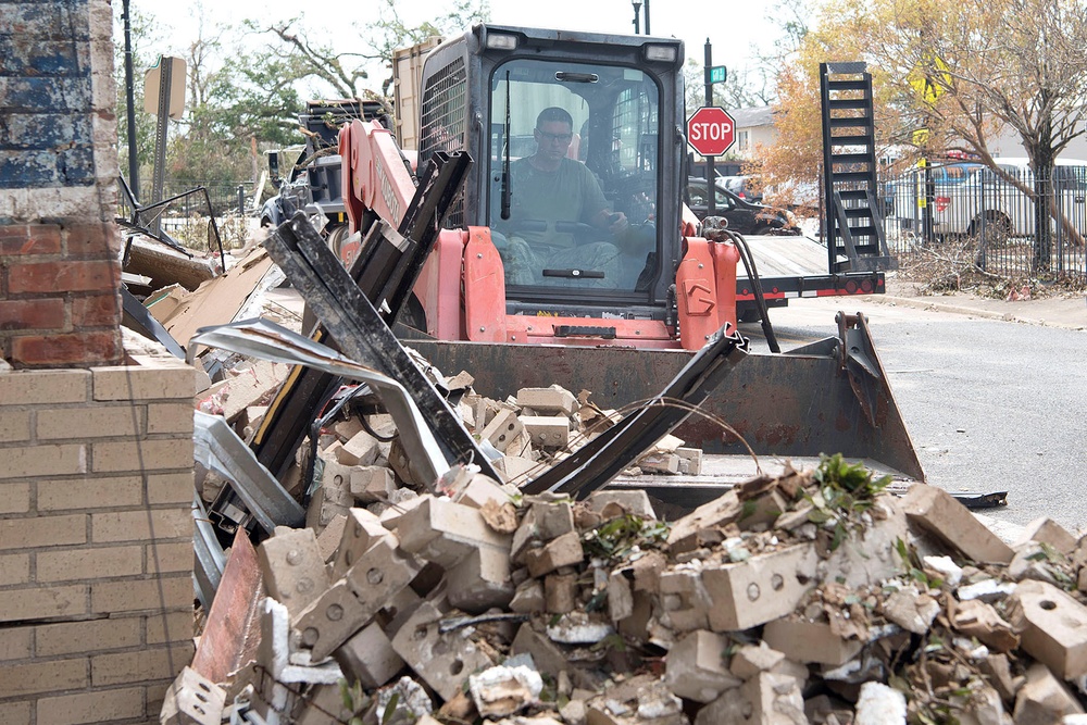 La. National Guard respond to Hurricane Laura