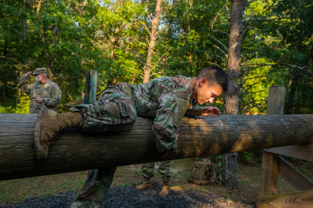 2020 U.S. Army Reserve Best Warrior - Obstacle Course