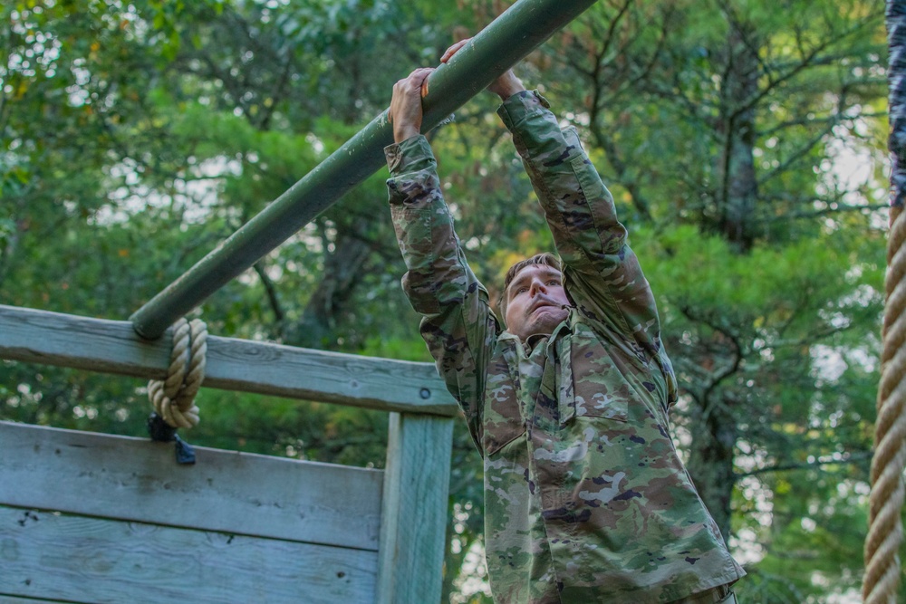 2020 U.S. Army Reserve Best Warrior - Obstacle Course