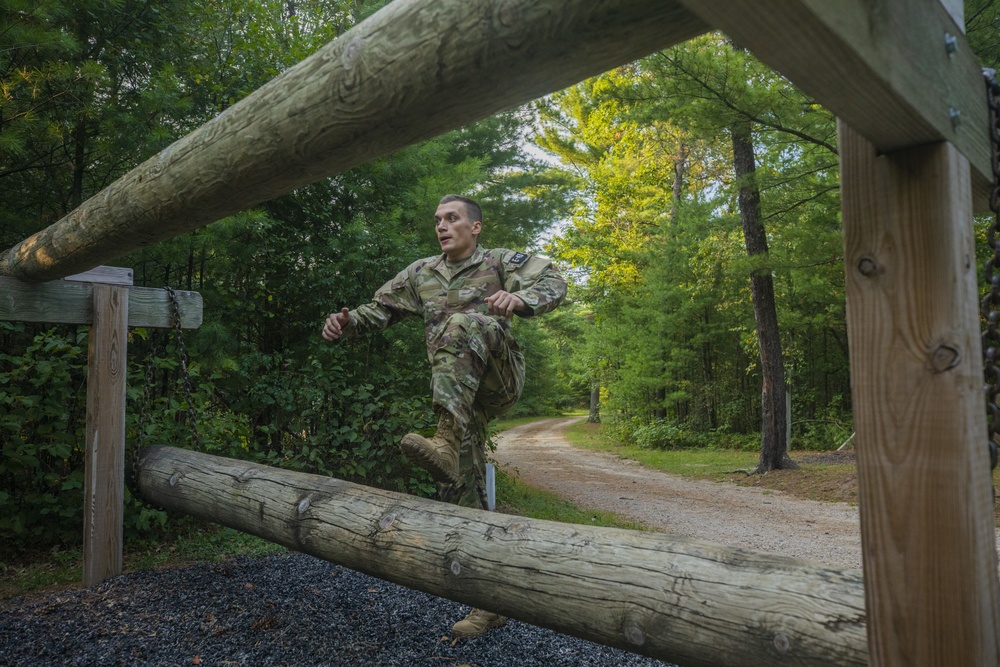 2020 U.S. Army Reserve Best Warrior - Obstacle Course