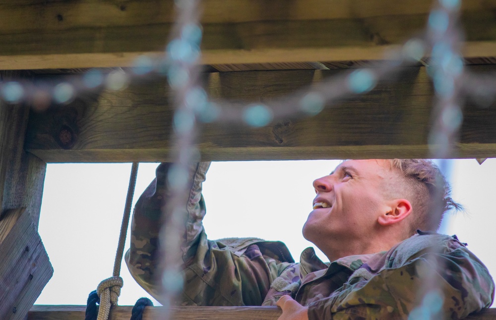 2020 U.S. Army Reserve Best Warrior - Obstacle Course