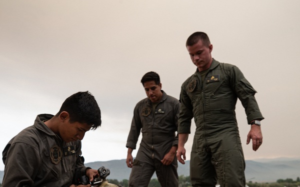 Marine Crash Fire Rescue joins Slink Fire battle