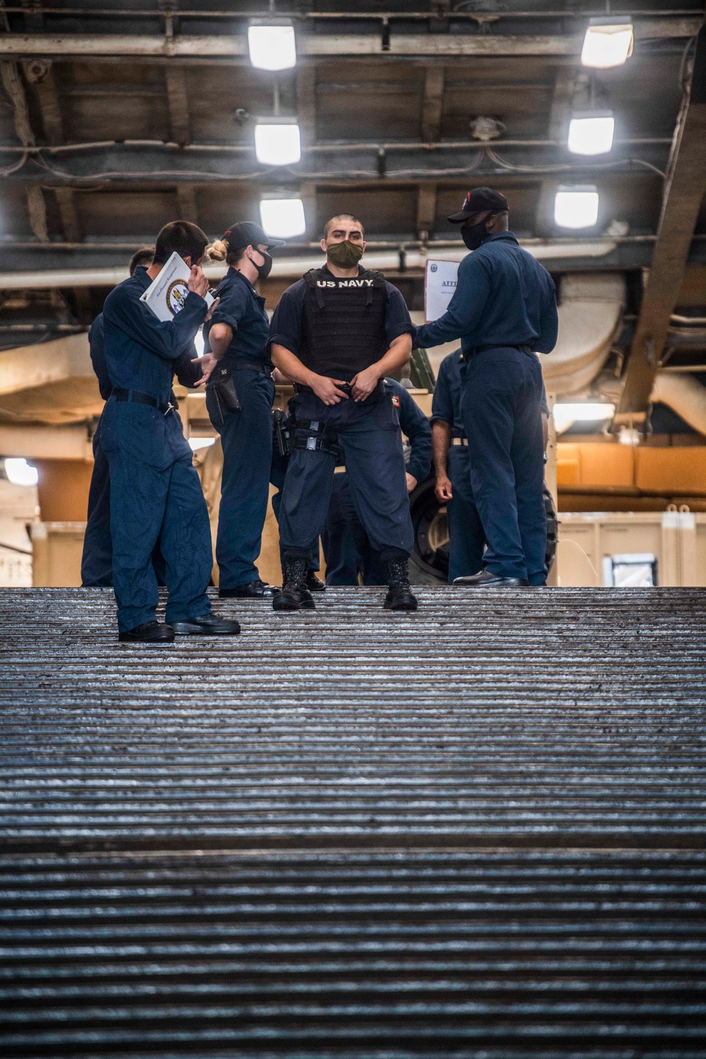 Sailors Aboard USS Germantown (LSD 42) Conduct Anti-Terrorism Training