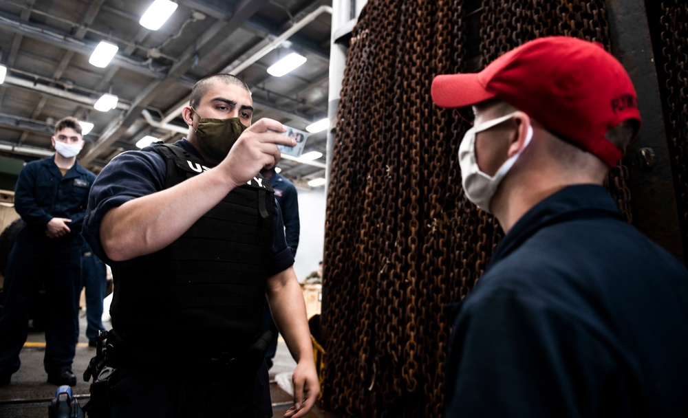 Sailors Aboard USS Germantown (LSD 42) Conduct Anti-Terrorism Training