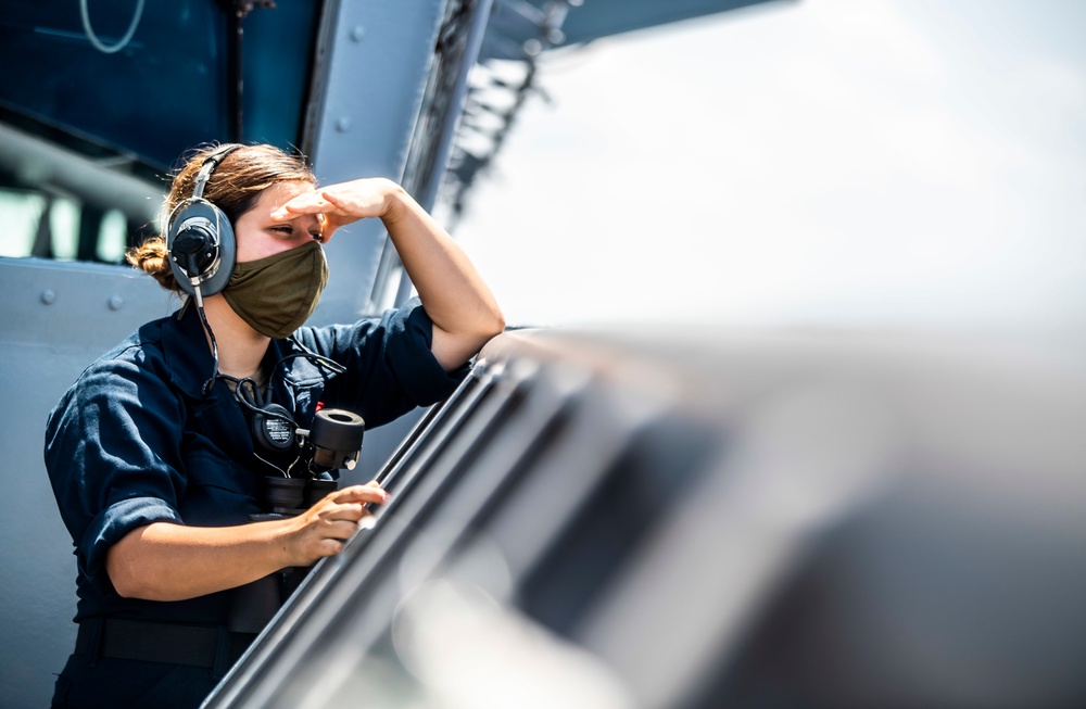 USS Germantown (LSD 42) Transits the Luzon Strait