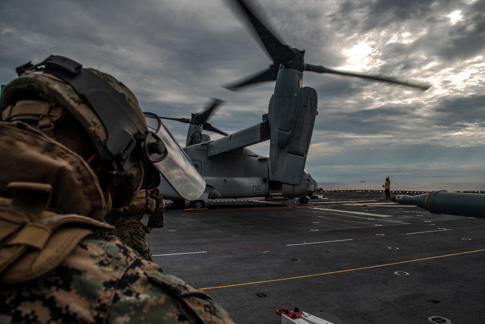 DVIDS - Images - Marines with Charlie Battery, 31st MEU, conduct a ...