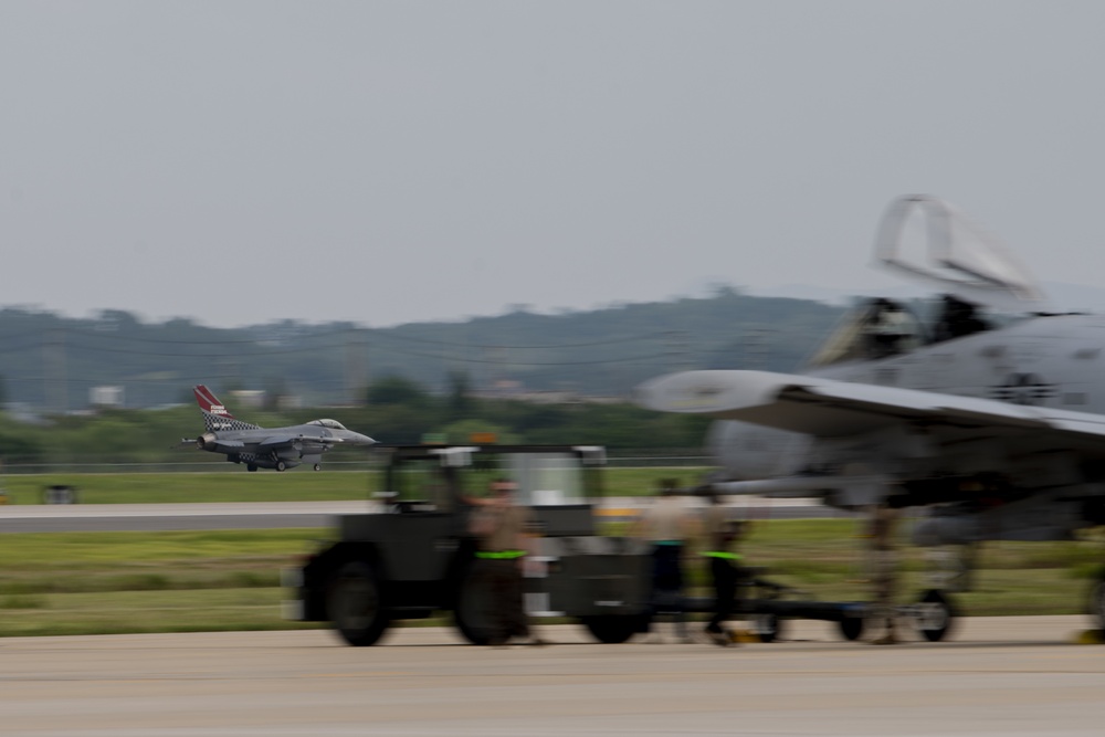 F-16s take off from Osan Air Base