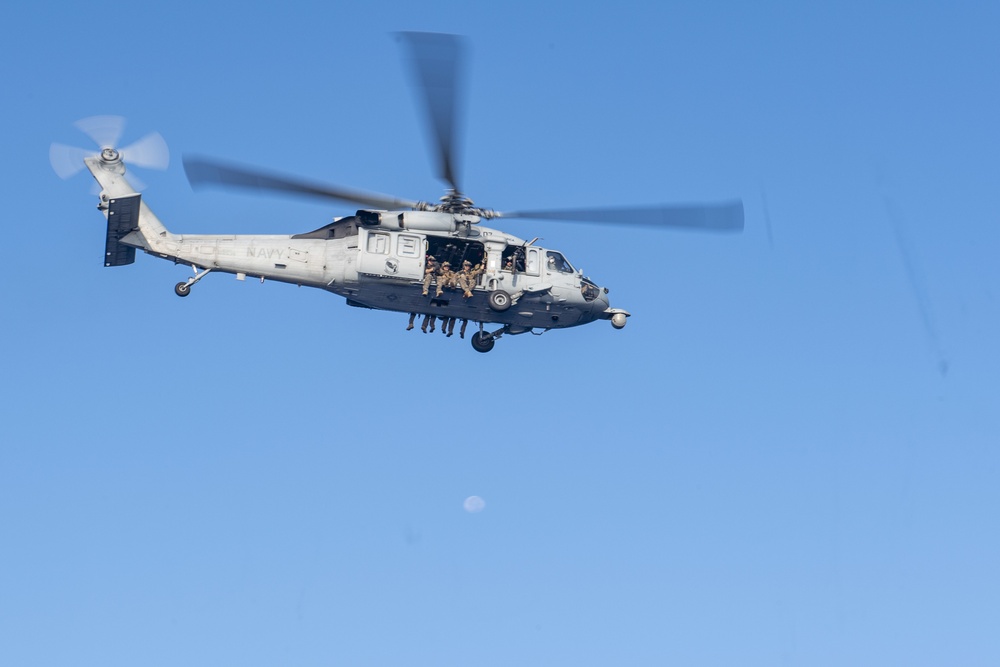 USS America (LHA 6) And 31st Marine Expeditionary Unit Conduct VBSS Exercise