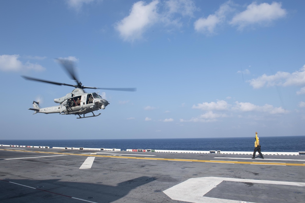 USS America (LHA 6) And 31st Marine Expeditionary Unit Conduct VBSS Exercise