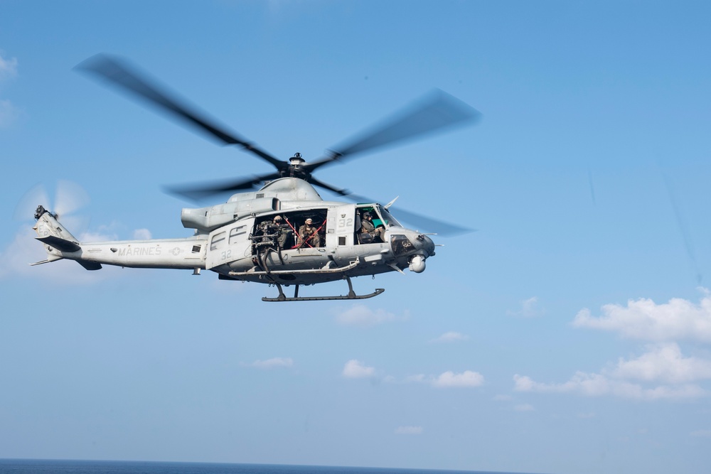 USS America (LHA 6) And 31st Marine Expeditionary Unit Conduct VBSS Exercise