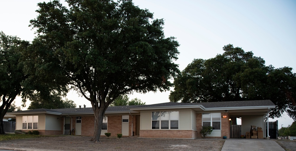 New housing resident advocate listens to Laughlin residents