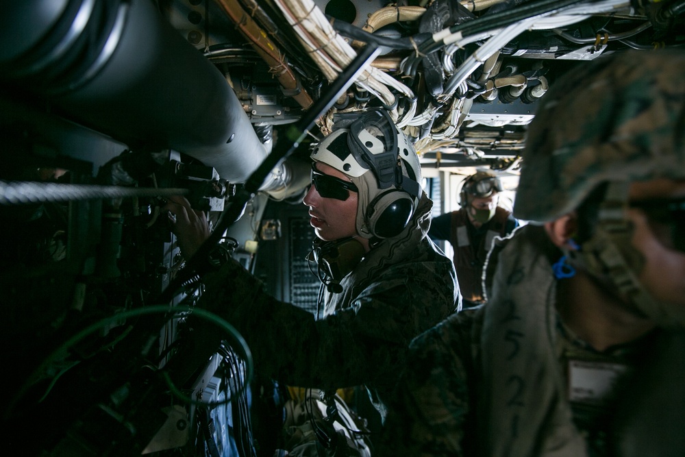 31st MEU tests air to ground communications aboard USS America