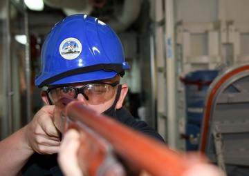Blue Ridge Sailors Conduct Anti-terrorism Training