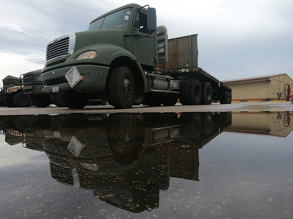 Expeditionary Forces Conduct Tactical Convoy Operations During Valiant Shield