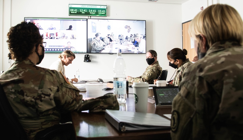 Virtual communication forum centers on female roles in cybersecurity