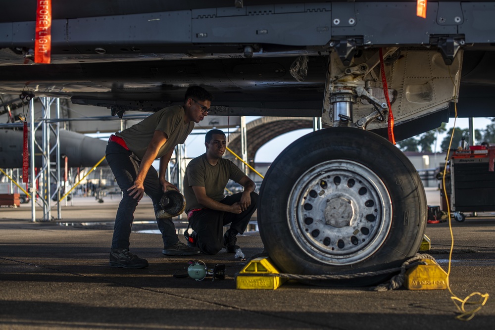 333rd AMU maintains Strike Eagles to continue operations