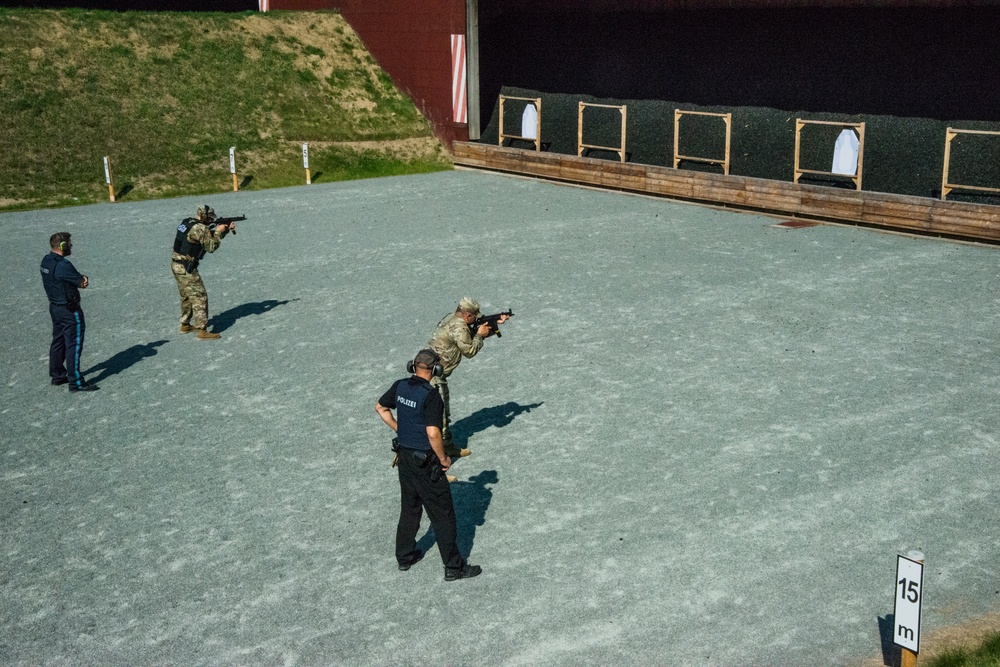 Partnership Shooting - USAG Ansbach Military Police  &amp; German Police