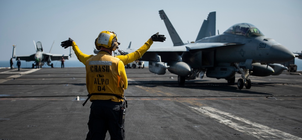 Sailors Conduct Flight Operations in Support of Operation Inherent Resolve