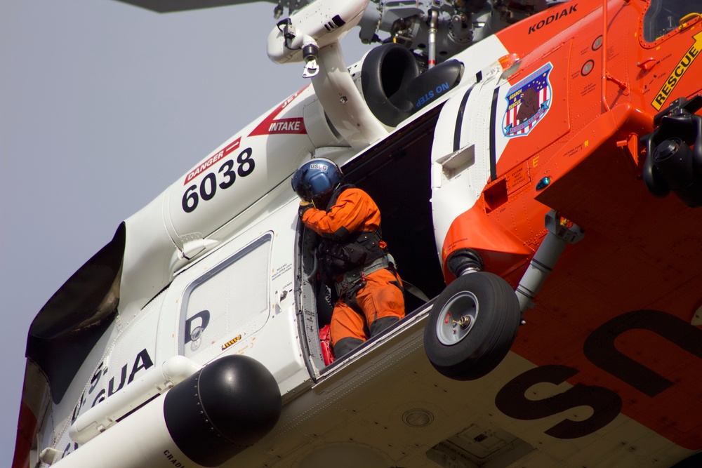 Kodiak-based Coast Guard crews train for injured hiker scenario