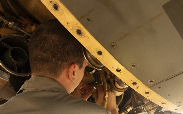 B-1s integrate with Valiant Shield