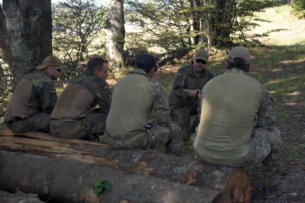 JTACs team up for Ample Strike