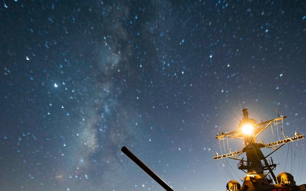 Sterett Steams in the Gulf of Oman